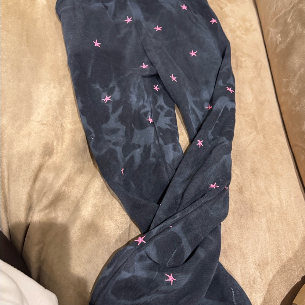 Vintage Havana Black Sweatpants with Pink Stars